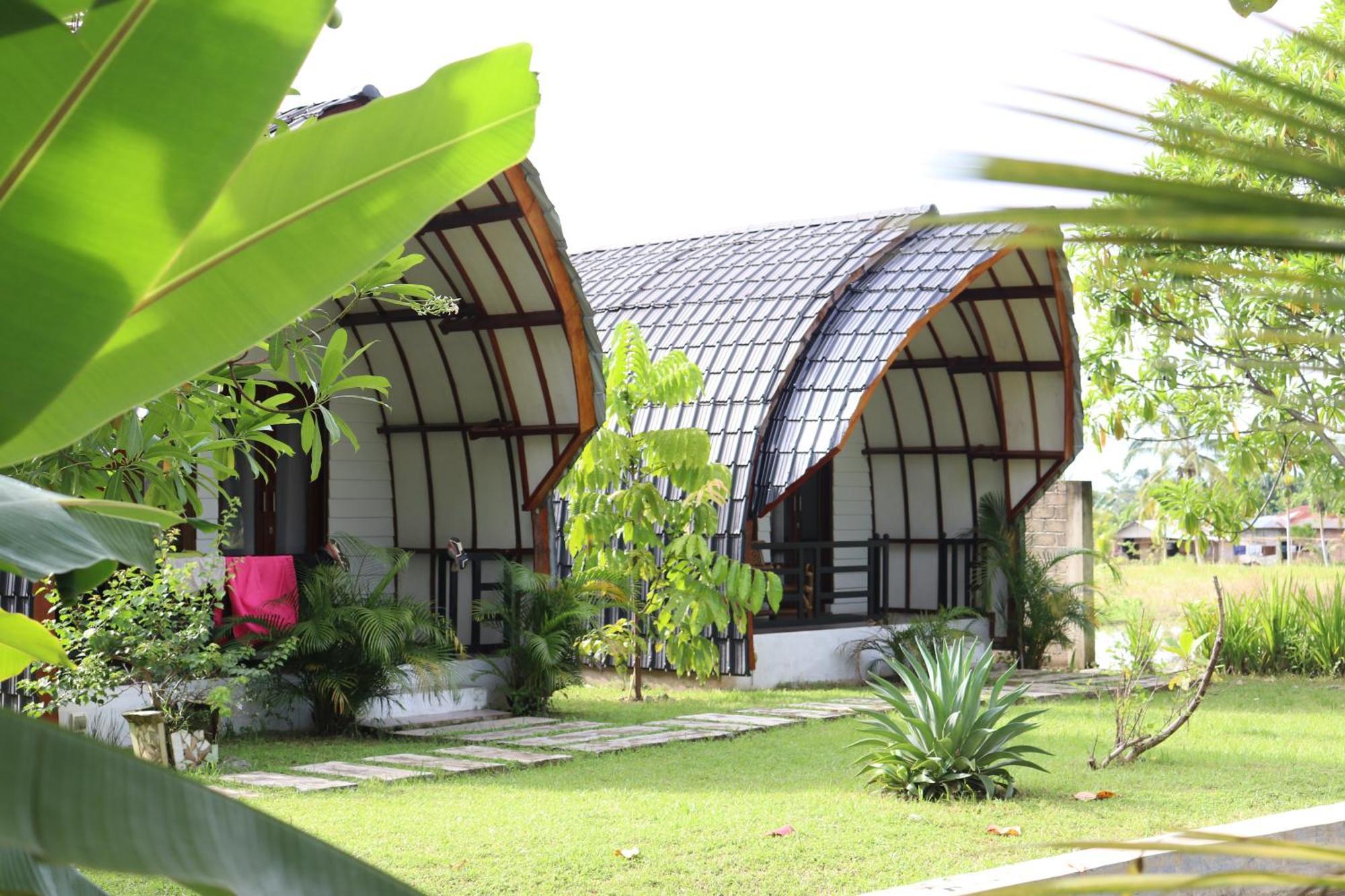 Gino'S Place - Guest House & Jungle Trekking Bukit Lawang Extérieur photo