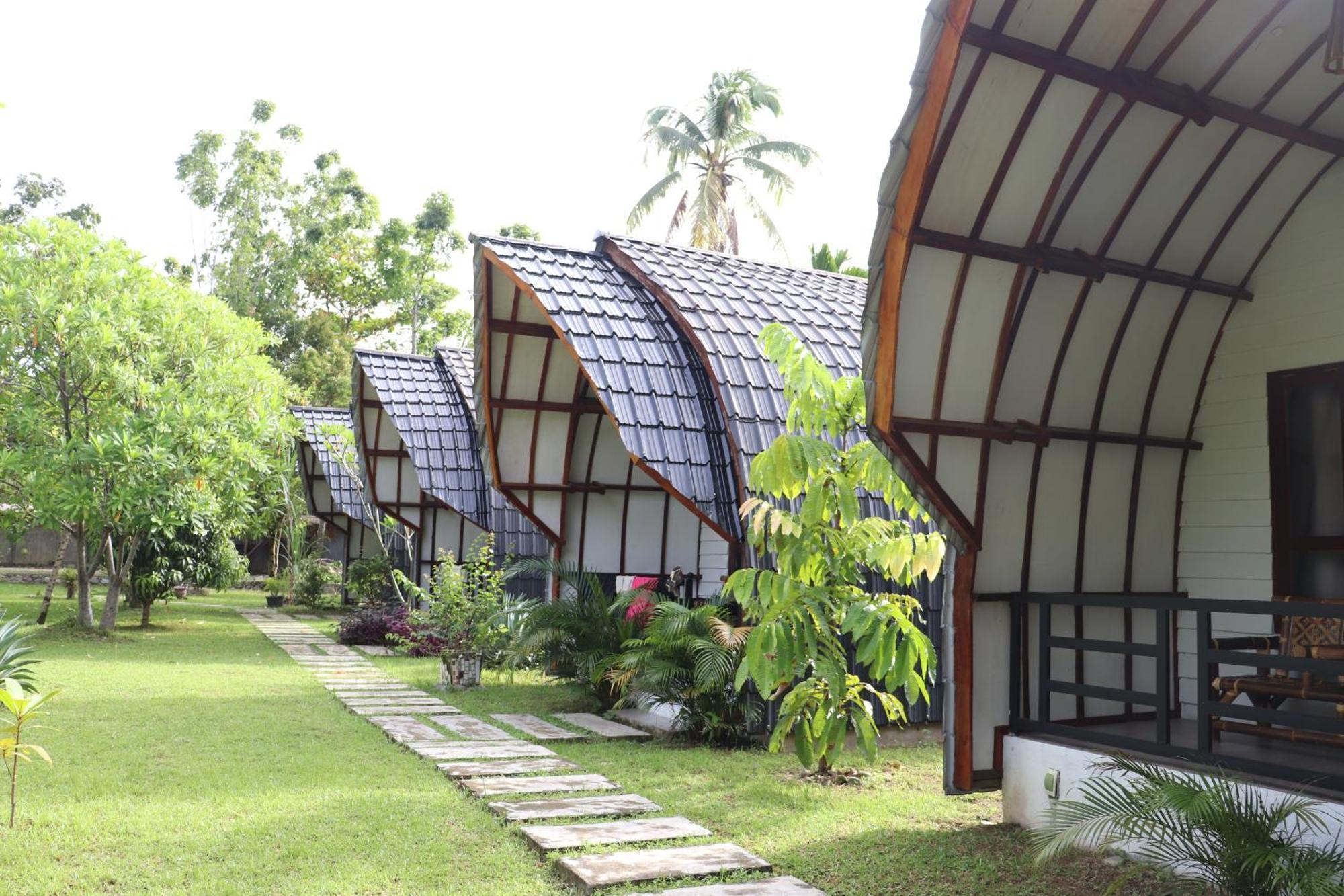 Gino'S Place - Guest House & Jungle Trekking Bukit Lawang Extérieur photo