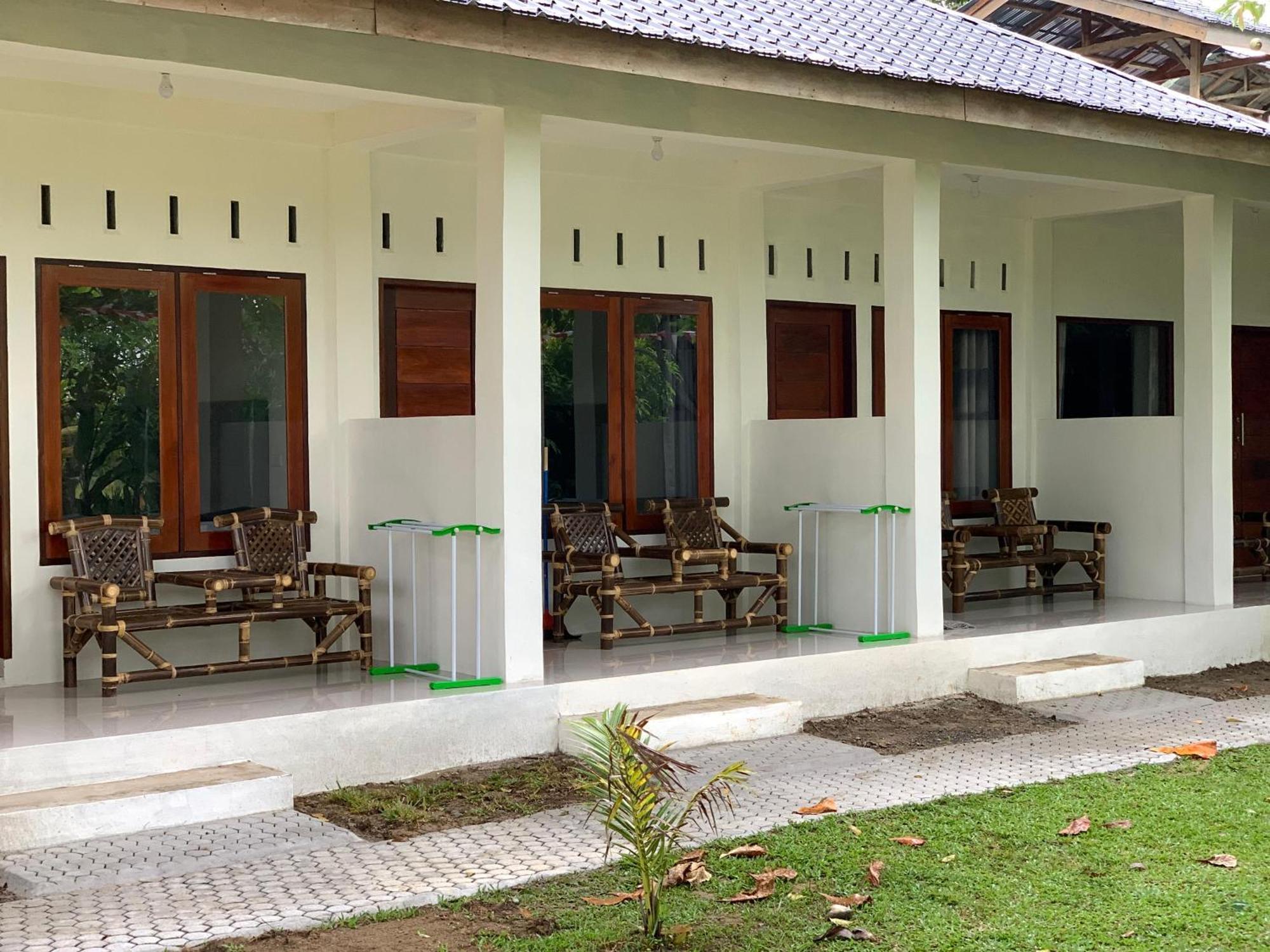 Gino'S Place - Guest House & Jungle Trekking Bukit Lawang Extérieur photo