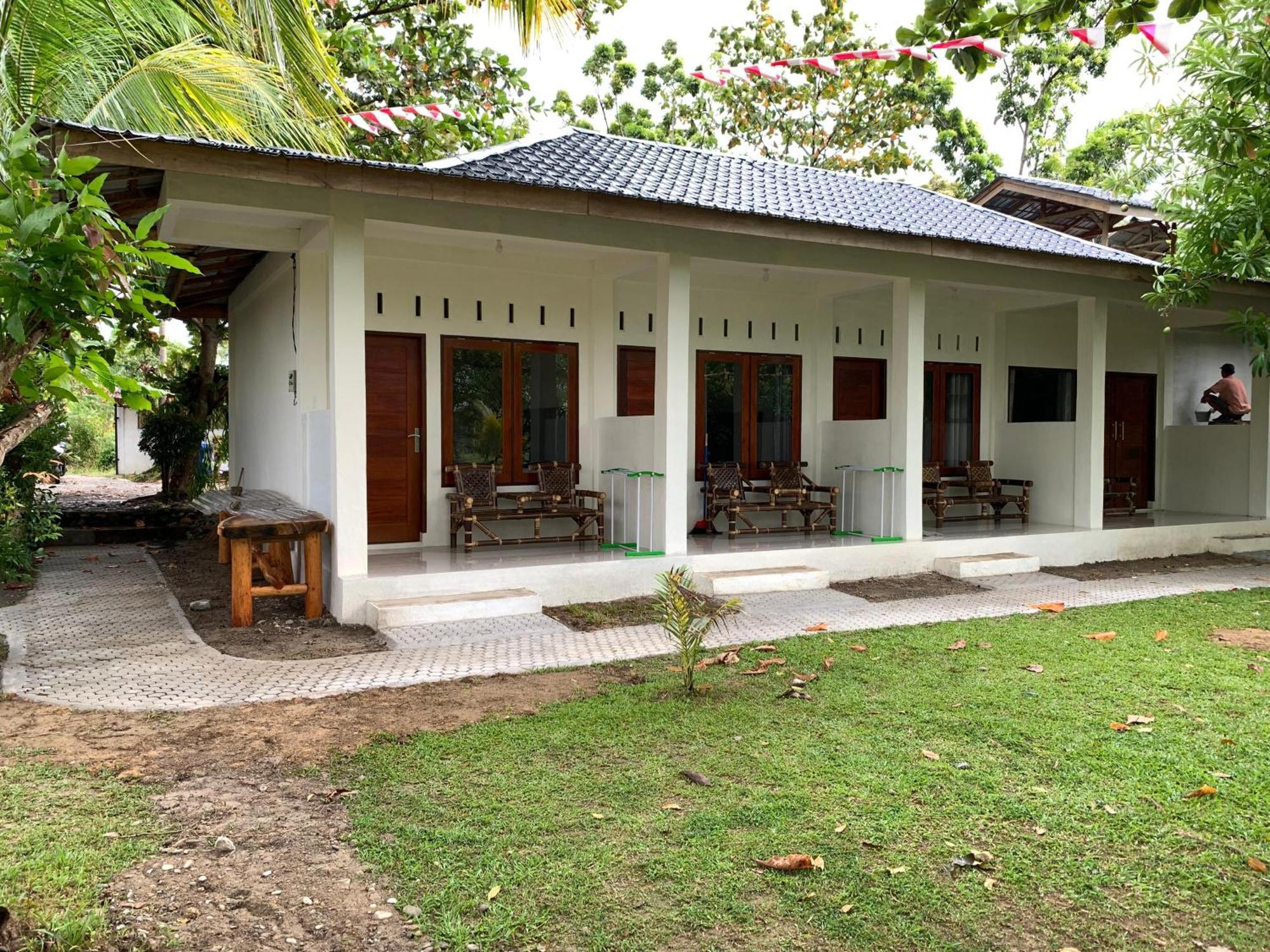Gino'S Place - Guest House & Jungle Trekking Bukit Lawang Extérieur photo